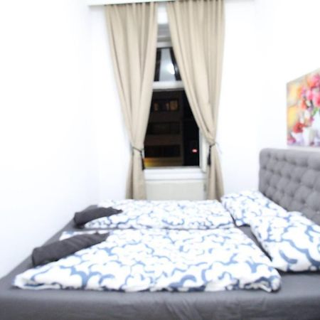 Modern Double Room Js A Vienne Extérieur photo