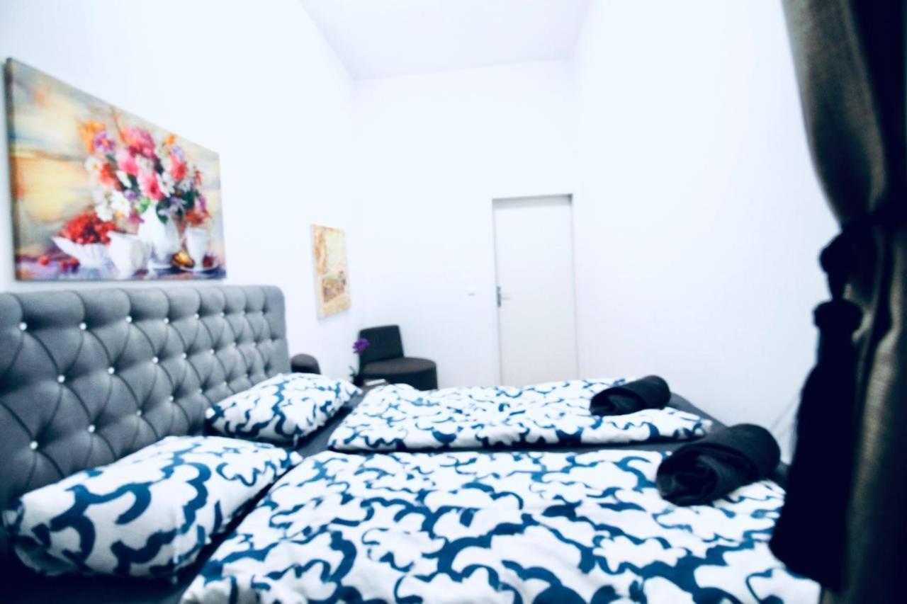 Modern Double Room Js A Vienne Extérieur photo